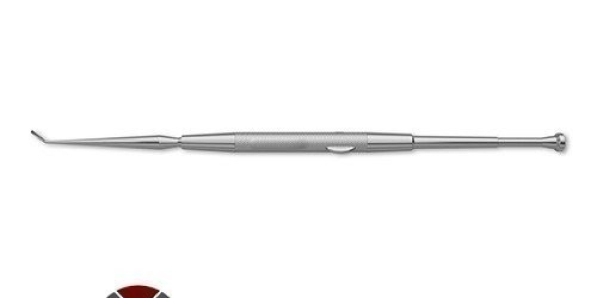 The Unseen Hero of the OR: Understanding the Muscle Retractor