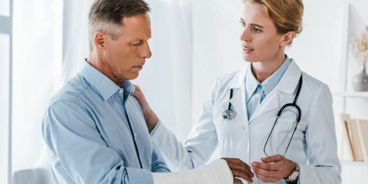 Advanced Care for Major and Complex Fractures by Fracture Specialist Delhi