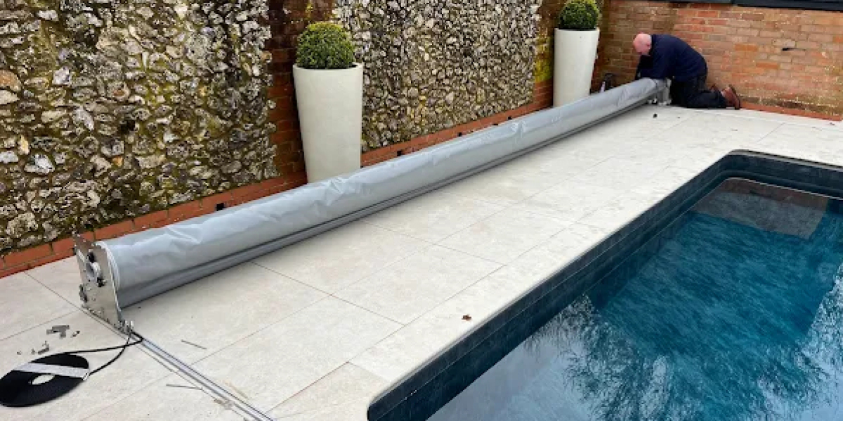 Pool Cleaning Services Henley – Reliable Local Pool Experts