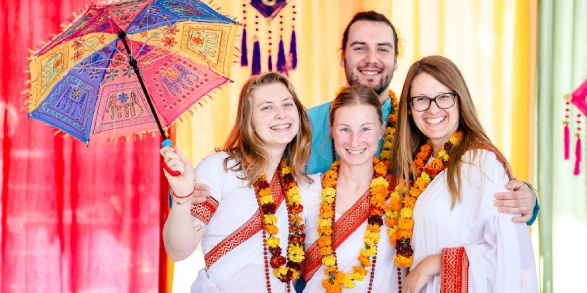 Online Yoga Teacher Training Course: A Complete Guide to Learning, Certification, and Career Growth