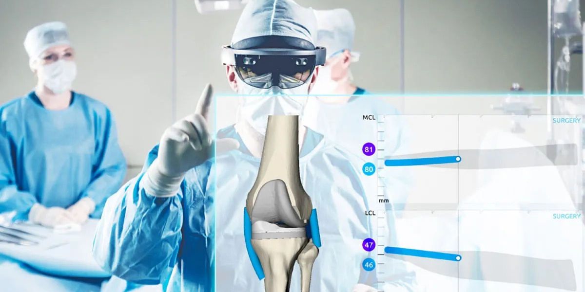 Dr. Anant Kumar Tiwari Performs First AI and AR-Assisted Bilateral Total Knee Replacement Surgery in Delhi