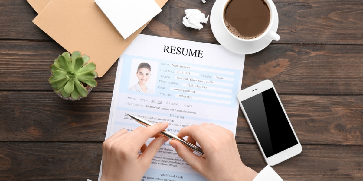 Perks of Getting your CV Edited